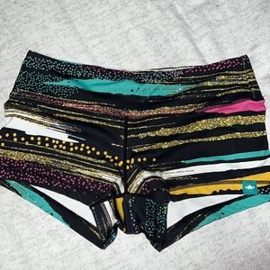 WOD bottom short shorts